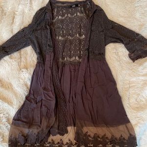 Sheer gray cardigan. Size: XL